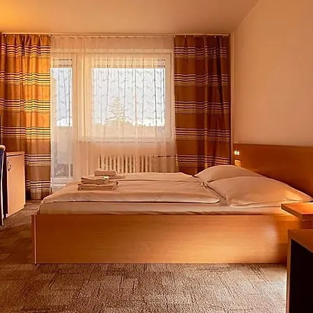 Slezan Hotel 3*