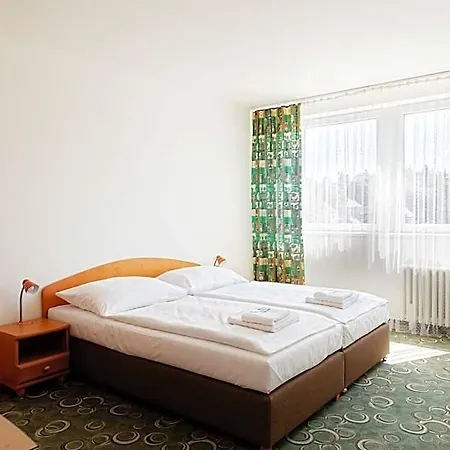 Hotel Slezan 3*